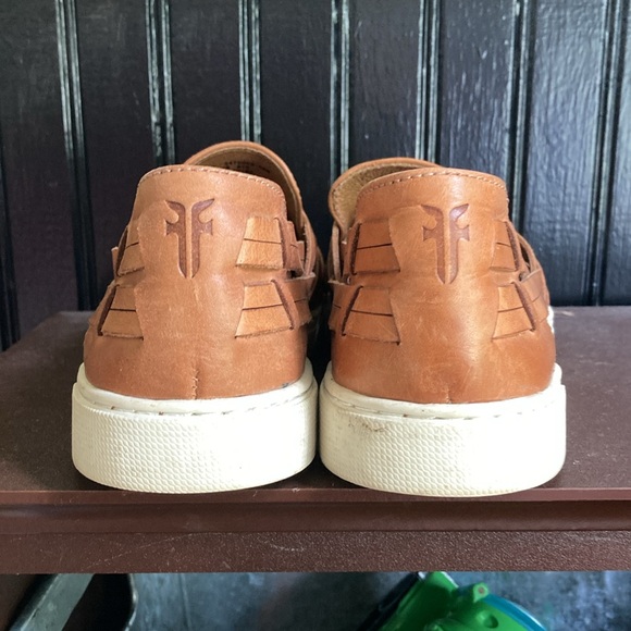 Frye
Ivy Leather Chevron Sneakers size 7.5 - Picture 2 of 7